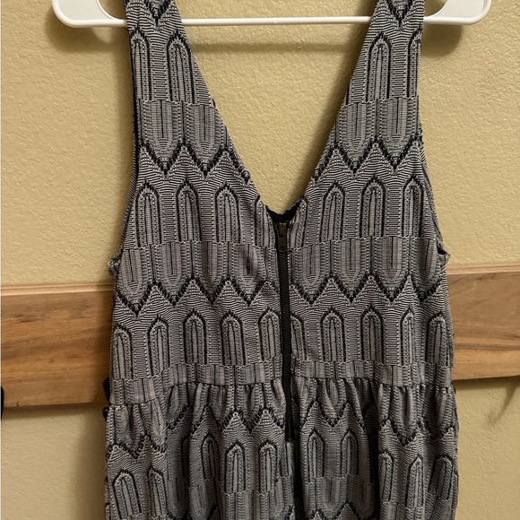 Lucky Brand Size Large Black and White Patterned Dress - Picture 4 of 8